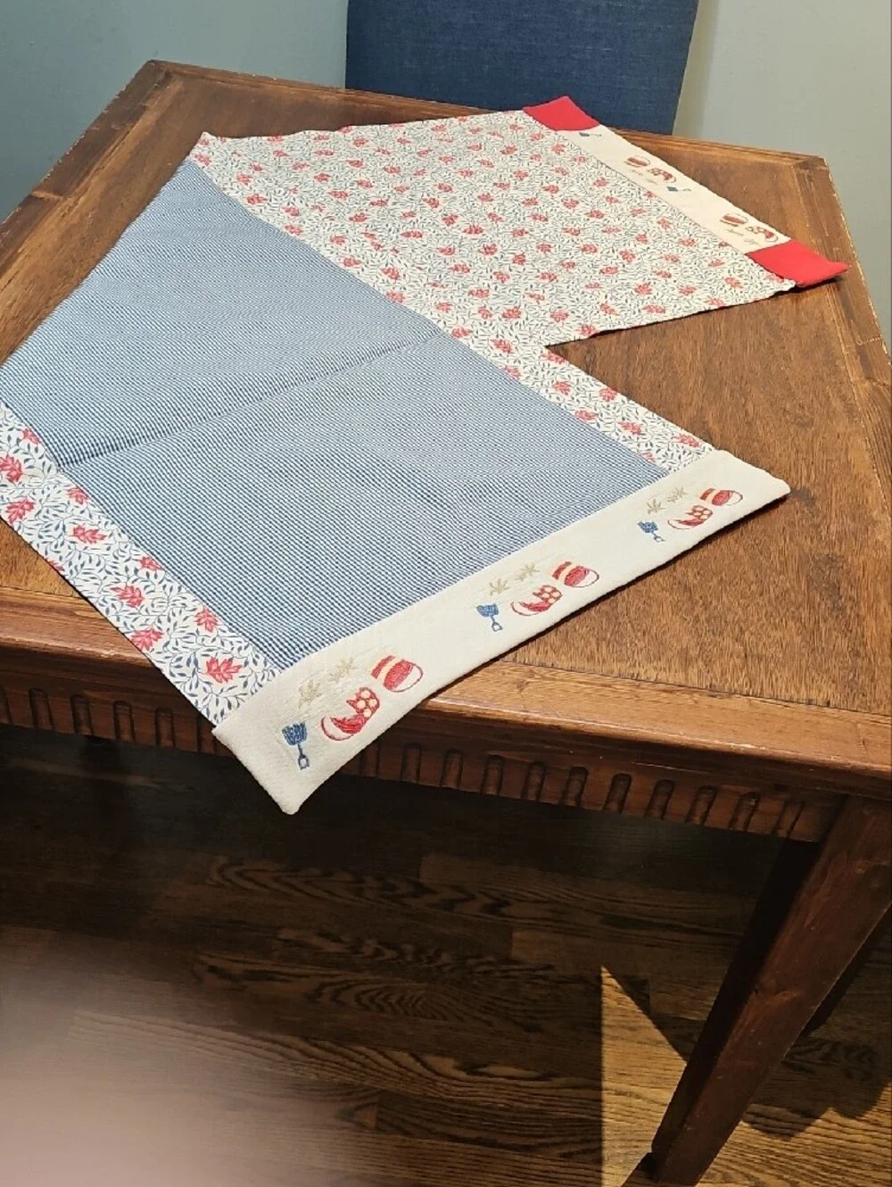 N/A cotton table